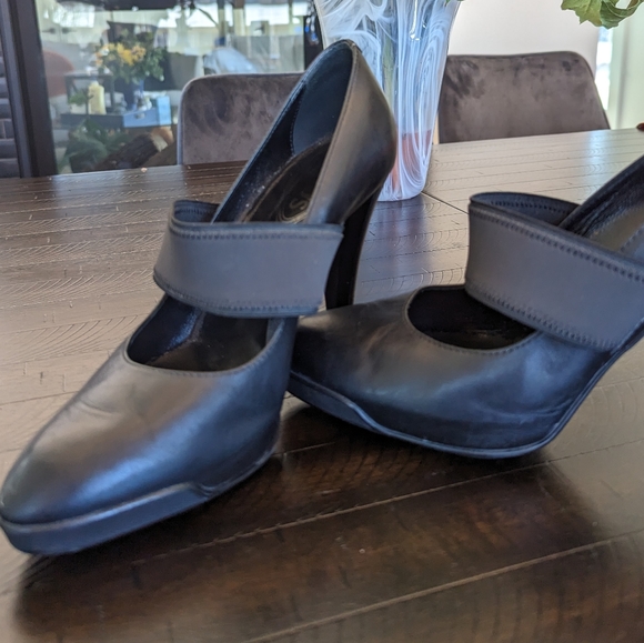 Tods Black Strap Platform Heel s: EU 40 US 10 - Picture 16 of 16